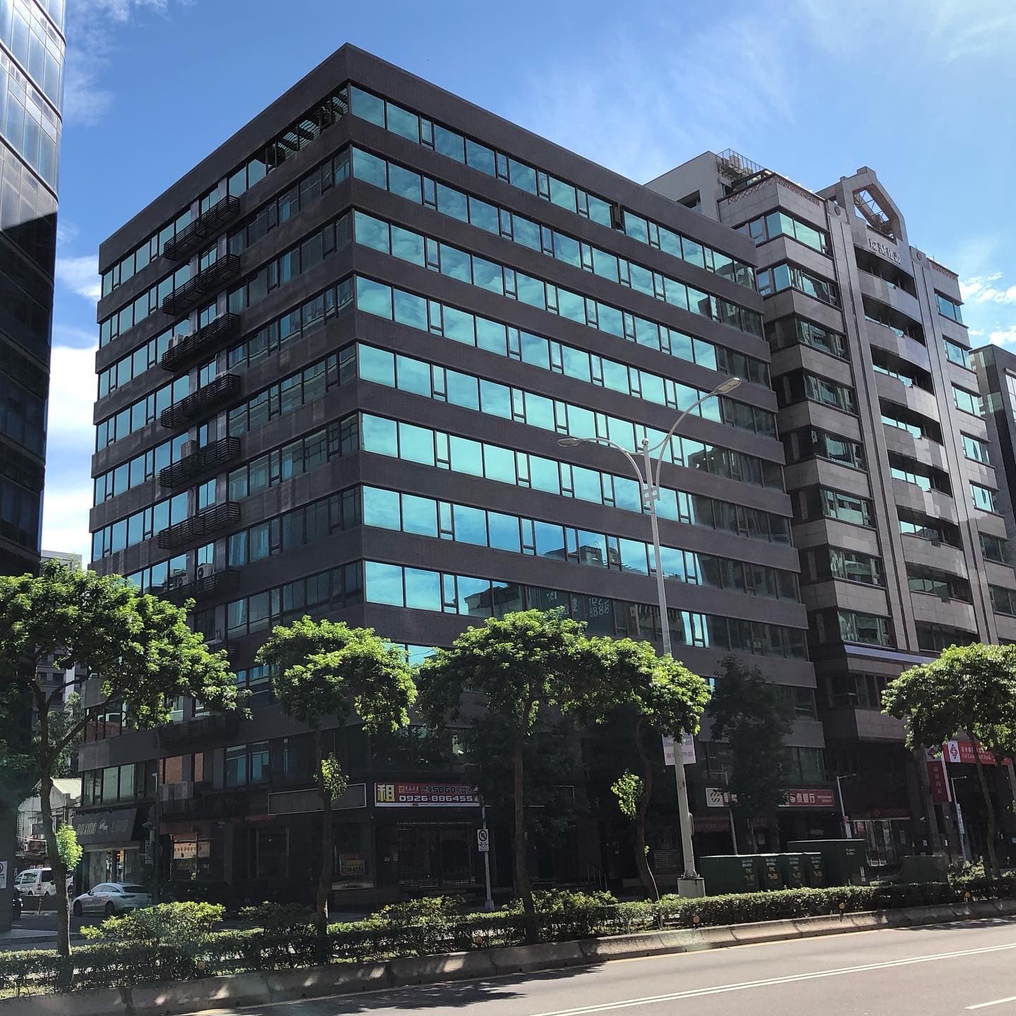 國泰南京商業大樓